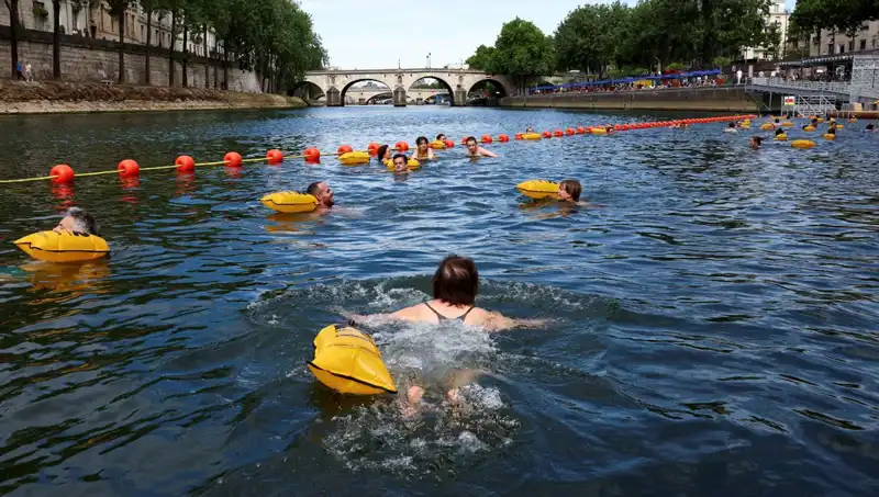 Paris’te Tarihi Bir Adım: Seine Nehri Artık Herkese Açık!