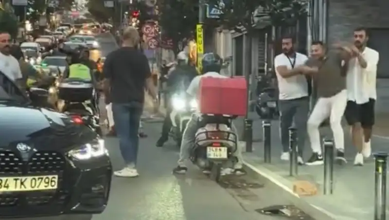 Nişantaşı’nda yol verme tartışması: Sopalı saldırı nasıl başladı?