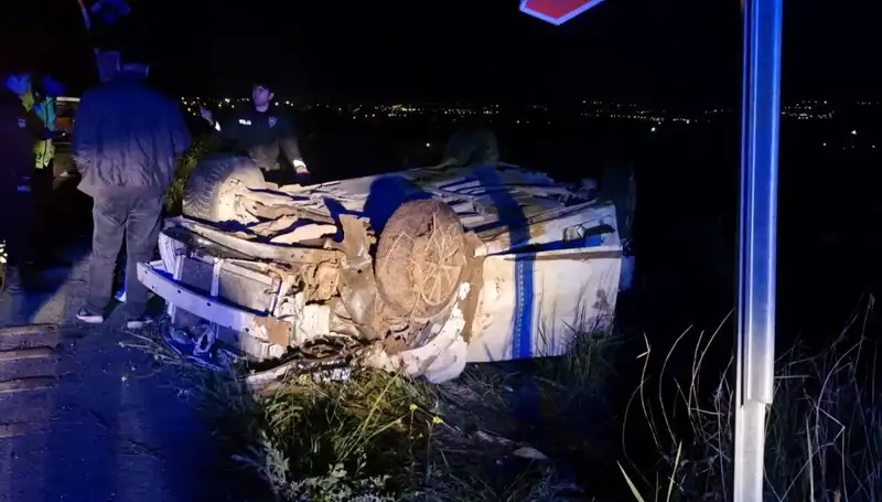 Otomobil Kazasında Dehşet Anları: 1 Ölü, 3 Yaralı!