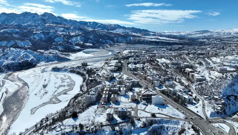 Tunceli'de Yağışlar Sonrası 131 Köy Yolu Ulaşımına Kapandı