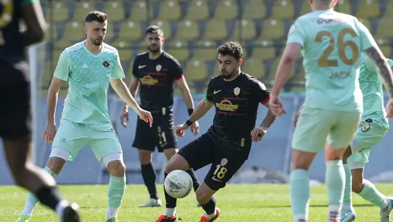 Esenler Erokspor ve Amed Sportif: Beraberlik Maçında Puanlar Paylaşıldı