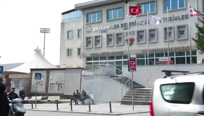 Arda Turan Spor Kompleksi Otoparkı Sel Suyuna Yenik Düştü!