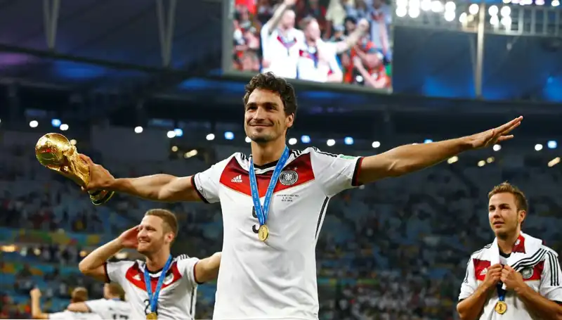 Almanya'nın Futbol Efsanesi Hummels Emeklilik Kararını Açıkladı!