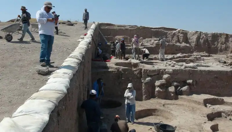 Kilis'teki Oylum Höyük'te Tarihi Kazı Çalışmaları Sıcak Hava Dalgasına Rağmen Devam Ediyor