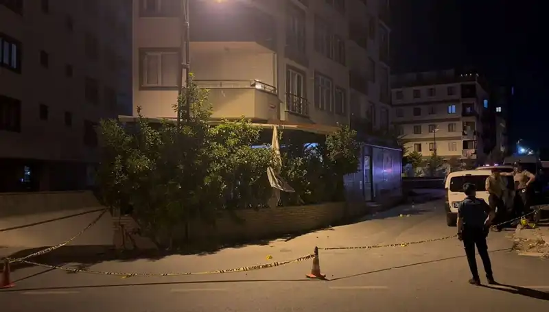 İstanbul'daki Kafede Silahlı Saldırı: Olayın Ardındaki Sebepler ve Sonuçları