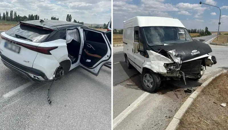 Çorum'da Kafa Kafaya Çarpışma: Yaralılar ve Olayın Sebepleri