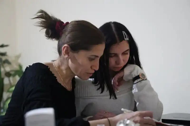 Çocuk Yaşta Evlilik ve Kanserle Mücadele: 16 Ameliyatla Hayata Tutunan bir Kahraman