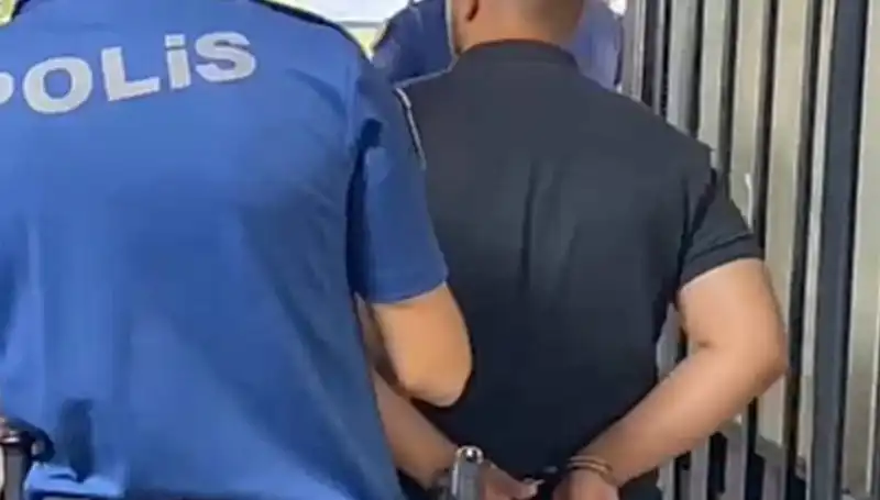 İzmir'de Polise Saldıran ŞahısınTutuklanma Süreci ve Son Gelişmeler