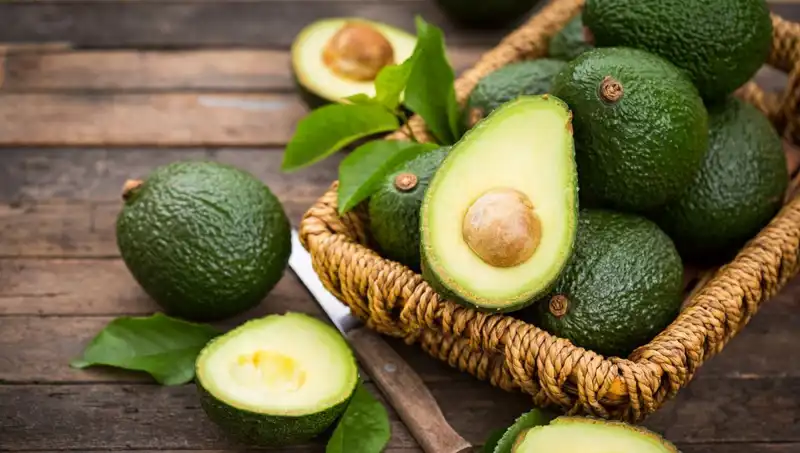 Avokado: Sağlıklı mı Yoksa Zararlı mı? Bilmeniz Gereken Gerçekler