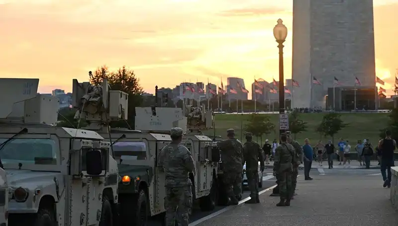ABD Ordusu Chicago'ya Giriş Yapıyor: Güvenlik Endişeleri Artıyor