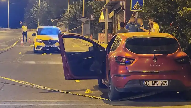 Otomobil Saldırısında Sokaklarda Dehşet: 2 Ölü, 5 Yaralı