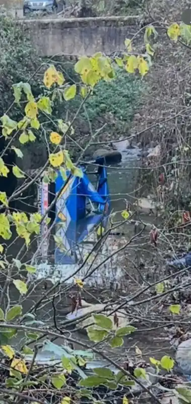 Patpat Kazası: Dereye Düşen Araçtan Çıkan Çiftin Dramı