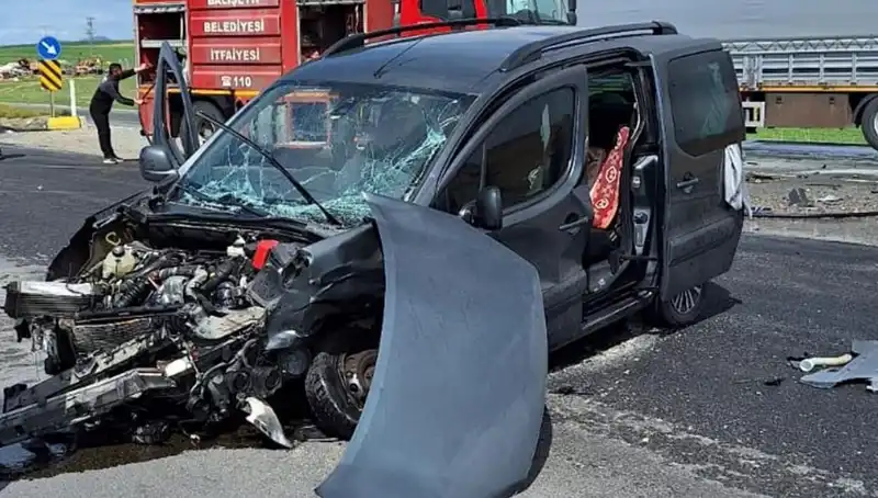 Ankara Yolunda Korkunç Kaza: Üç Yaralı, Türkiye’nin Gözü Yolda!