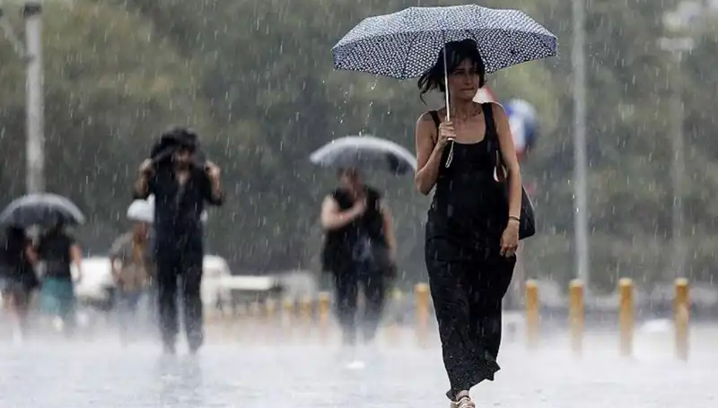 İstanbul ve Ankara'da 25 İlde Beklenen Sağanak Yağış Seferberliği