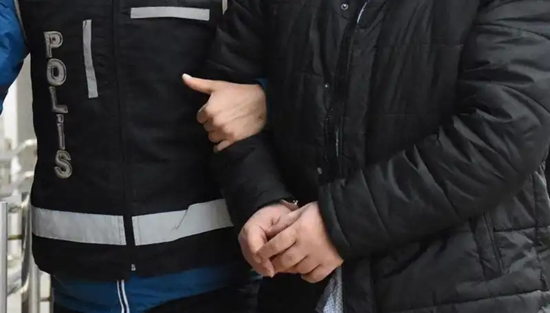 Kadın Profiliyle Sosyal Medyada 500 Milyonluk Dolandırıcılık Operasyonu: 12 Şüpheli Tutuklandı