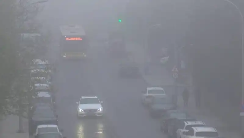 İstanbul'da Sis Etkisi: Görüş Mesafesi Kimileri için Kısıtlandı