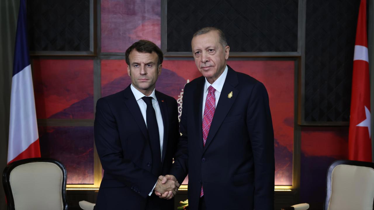 Cumhurbaşkanı Erdoğan, Fransa Cumhurbaşkanı Macron ile Görüşme Gerçekleştirdi
