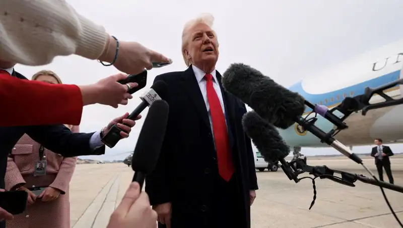 Trump, ABD Basınında Sarsıcı Kesintilere Neden Olan İşten Çıkarmalar Gerçekleştiriyor