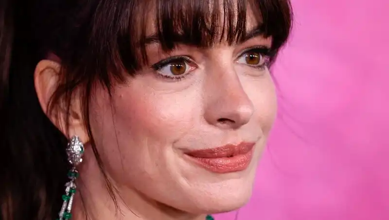 Hollywood’un Karanlık Estetik Trendi: Ölü Deri Enjeksiyonları