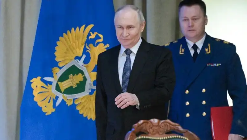 Putin'den Sarsıcı Açıklama: "6 Ay İçinde Rus Olun Ya Da Terk Edin"