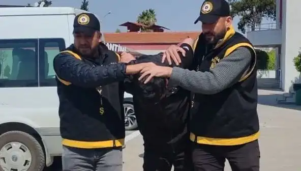 Sokak Ortasında İşlenen Cinayetlerin Gizemi Çözülüyor: 3 Tutuklama!