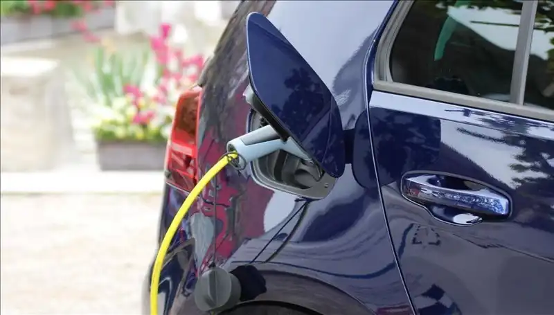 Tesla'yı Geride Bırakacak: Yeni Elektrikli Araç 1500 Kilometre Menzil Sunuyor