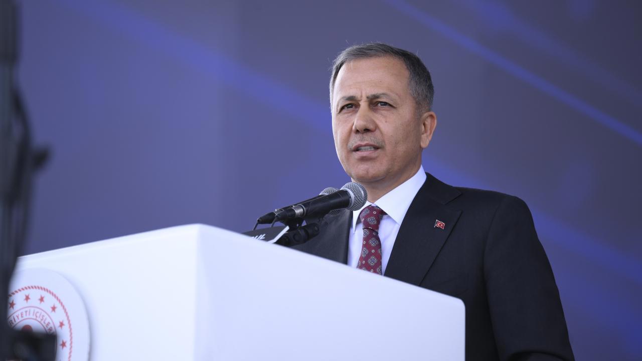 Bakan Yerlikaya, Suriyeli STK'larla geri dönüşleri görüşecek