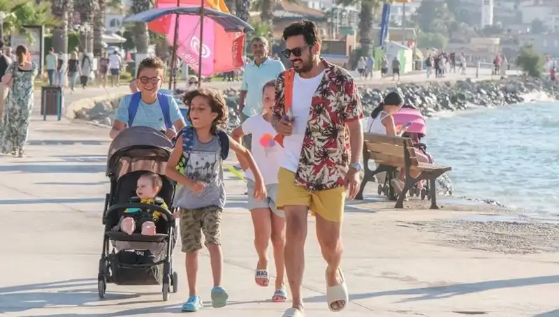 Ne Olacak Halim: İzleyiciyi Büyüleyen Kadro ve Sıra Dışı Hikaye
