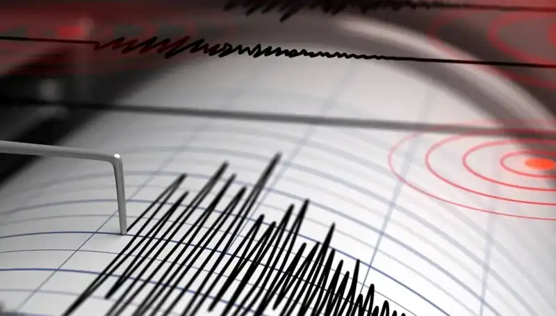 Manisa'da Mide Kasırgası Gibi 4 Büyüklüğünde Şok Eden Deprem