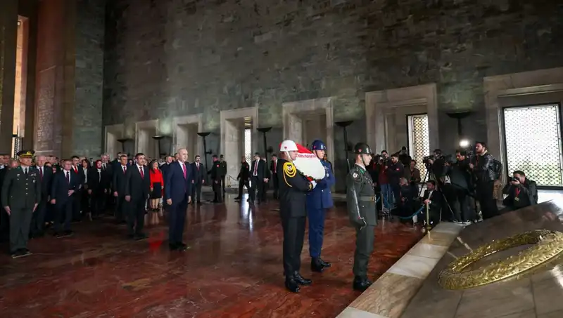 Devlet Erkanı, Anıtkabir'de Ulusal Birlik Mesajı Verdi