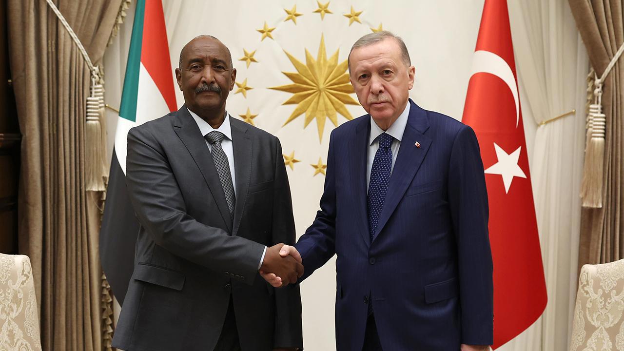 Cumhurbaşkanı Erdoğan: Sudan ile BAE için Türkiye devreye girebilir