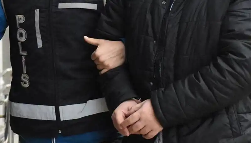 İstanbul'da Terör Soruşturması: 7 Kişi Tutuklandı, Gözaltında Daha Fazlası Var